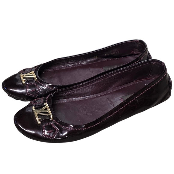 Louis Vuitton Burgundy Patent Leather LV Logo Flats - Picture 2 of 15